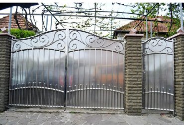 Ворота, заборы из нержавеющей стали