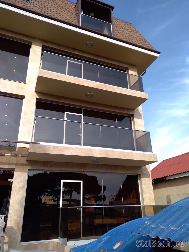 Перила ограждения со стеклом и без из нержавеющей стали